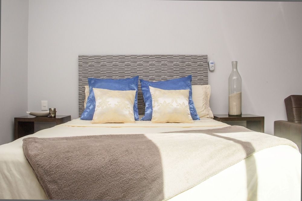 undefined Room in Condo - Condohotel 5th Avenue Basic Studio 9