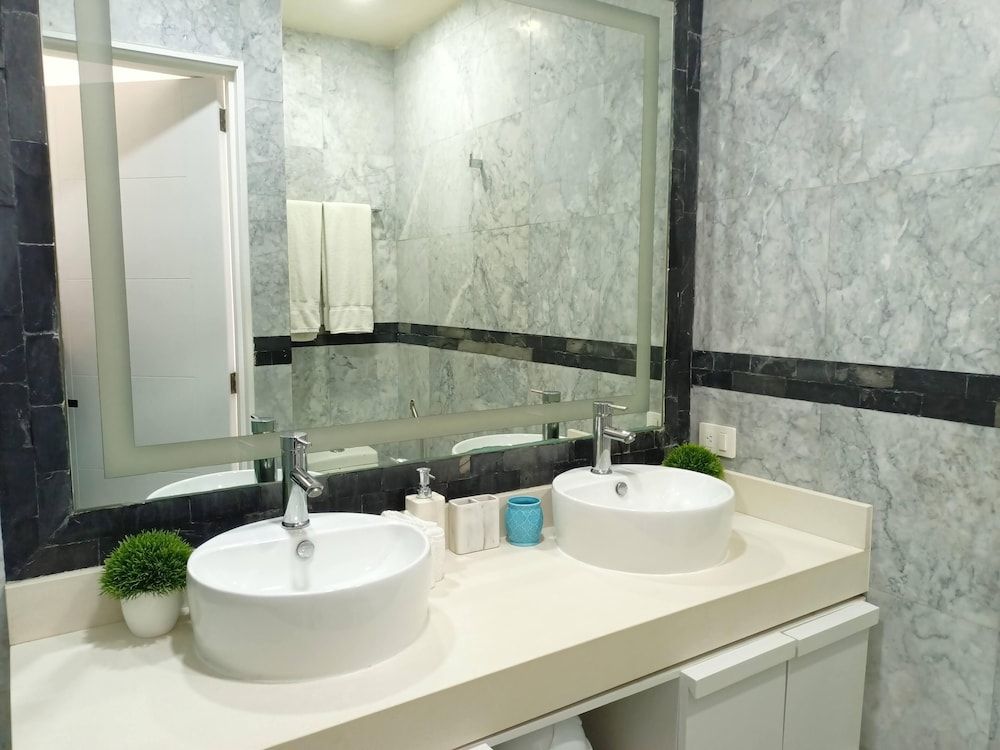 Polo 54 Downtown Apartments Luxury Penthouse, 3 Bedrooms 17