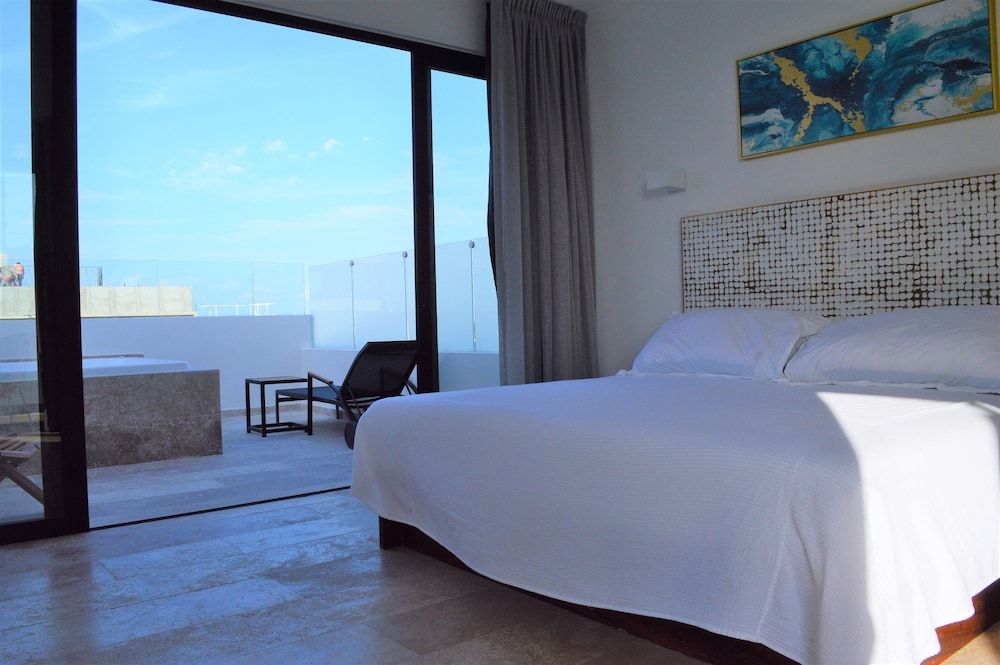 undefined Pura Playa 501 by Riviera Rentals