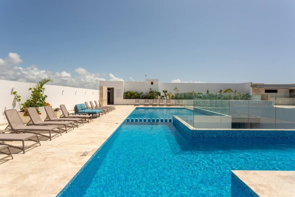 undefined New Condo In Nice Vacation Complex - 5 People 3