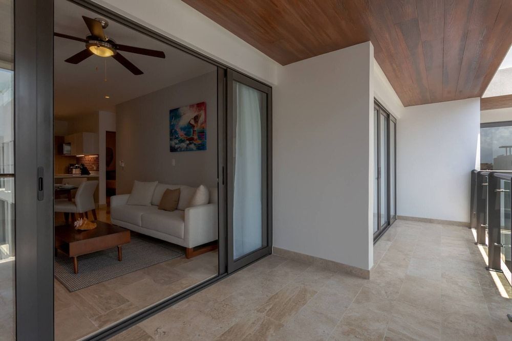 New Condo In Nice Vacation Complex - 5 People Condo, 2 Bedrooms, Balcony 15