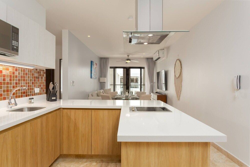 New Condo In Nice Vacation Complex - 5 People Condo, 2 Bedrooms, Balcony 11