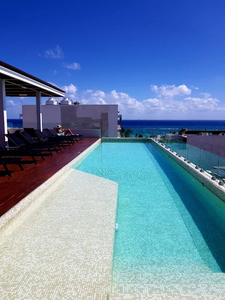 undefined Luxurious Charming Studio-terrace With Pool-gym 3