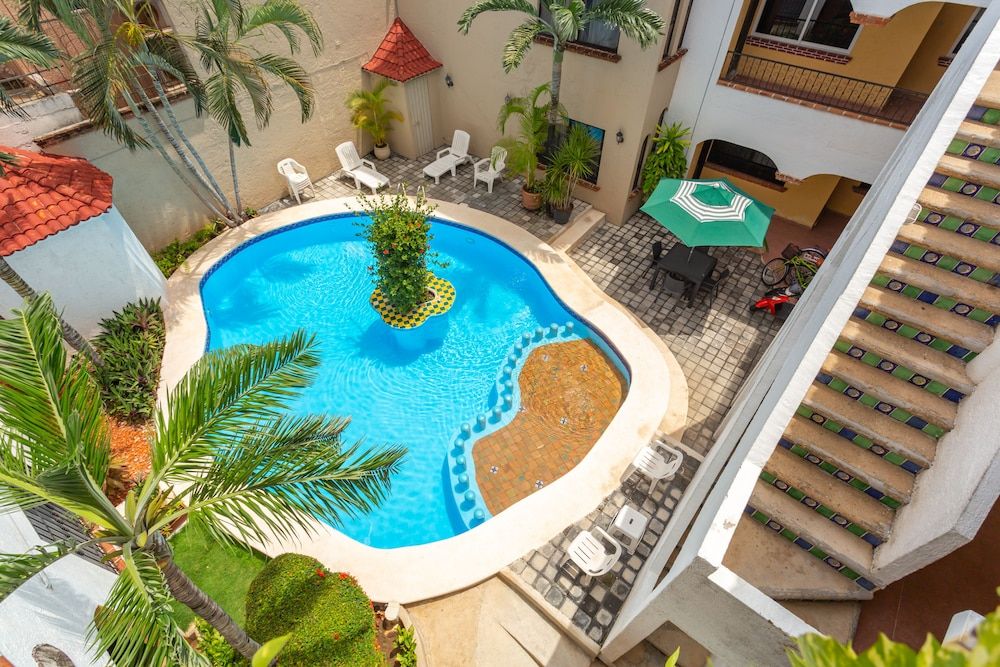 undefined Great Location, High Speed Internet, Beach Club 9