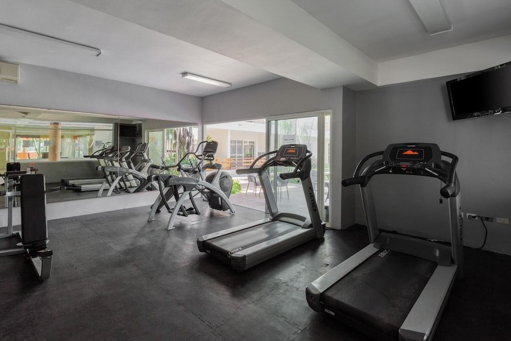 undefined Exclusive 2 Level 3 BR Penthouse Private Hot Tub Roof Wifi Great Amenities GYM 2