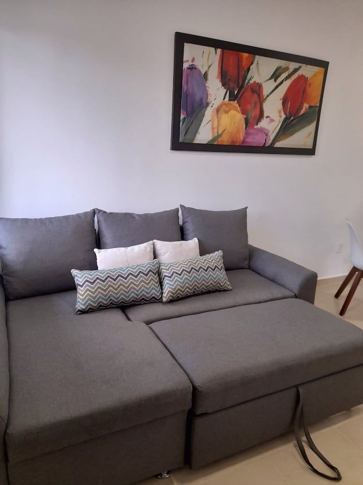 Fabulous Apartment Hoestel Lucerna! Apartment, 2 Bedrooms, Balcony, Garden View 8