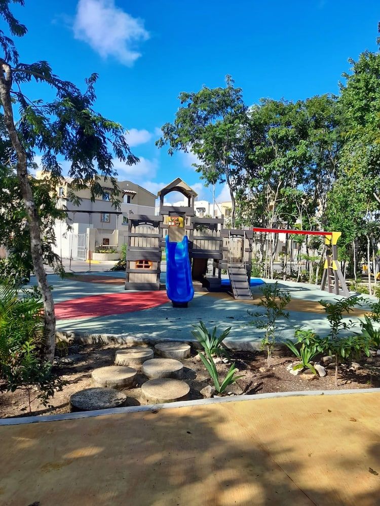 Fabulous Apartment Hoestel Lucerna! Apartment, 2 Bedrooms, Balcony, Garden View 17