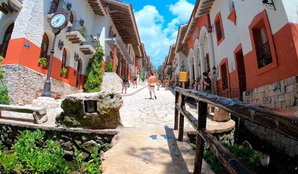 undefined Eleven by BFH 7