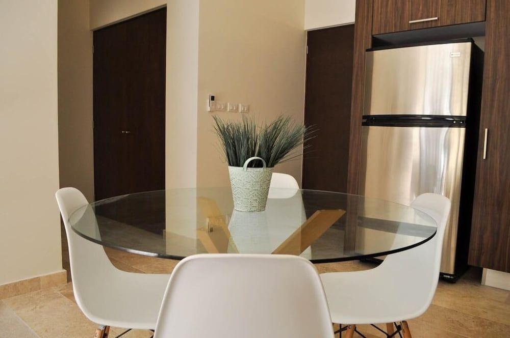 undefined APARTAMENTO LUJOSO PALMARES a mt 5ta Av. 5