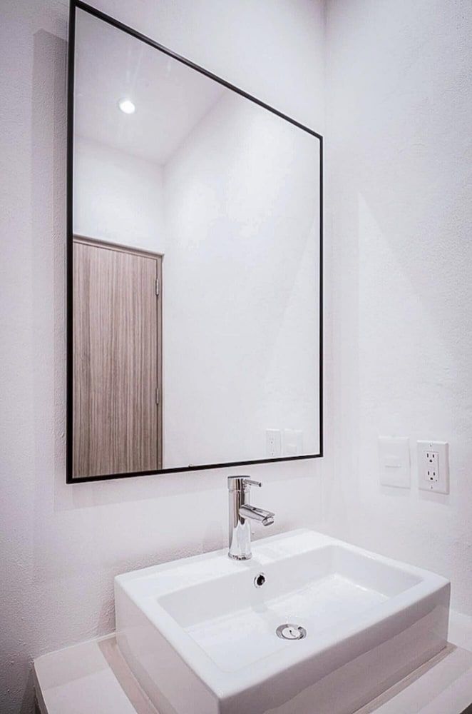 undefined Queen Studio PDC Oasis Pool Rooftop Lounge Walk to 5 Avenida Best Playa Beaches 5