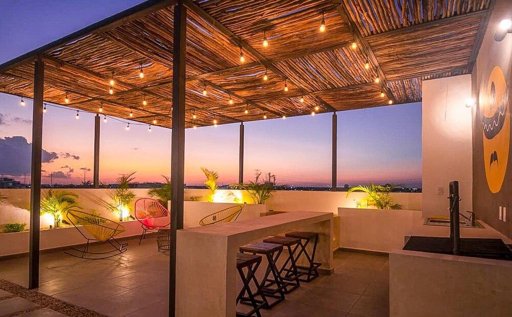 undefined Sunny Private Studio Pool Rooftop Lounge Minutes From the Beach Beaches 5th Avenue 7