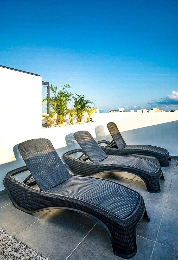 undefined El Peque o Private Condo Pool Rooftop Lounge 4