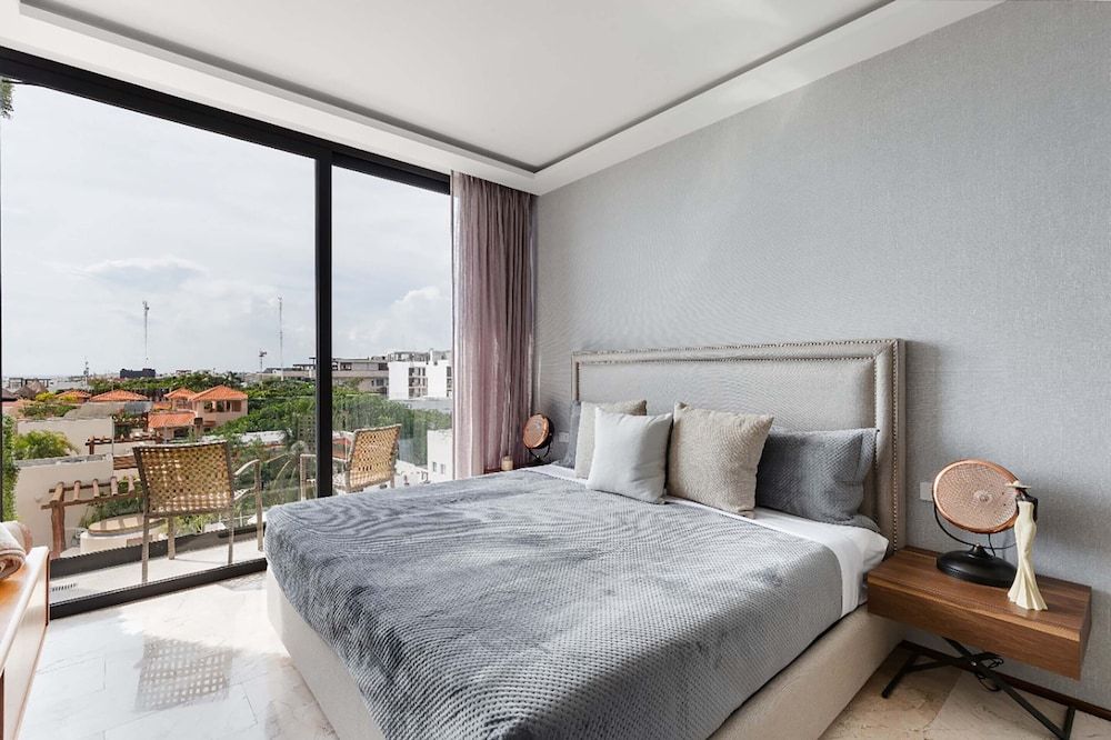 undefined Paralia 10