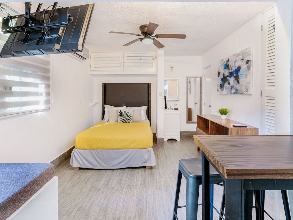 undefined Marvelous Studios in PDC 5 min Beach 5