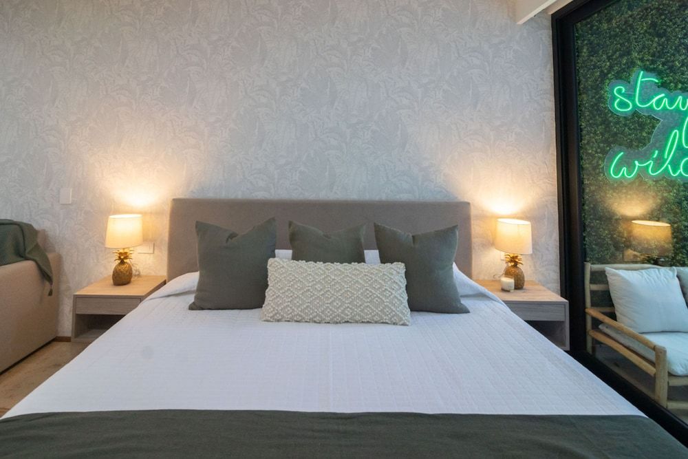 Perfect Place Family Room 5