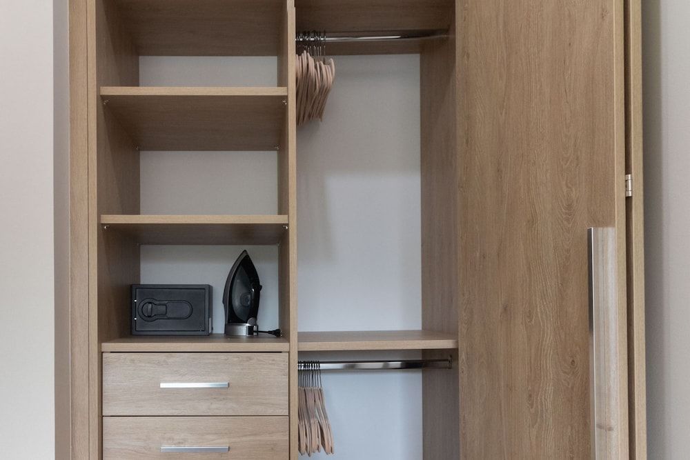 Perfect Place Family Room 24