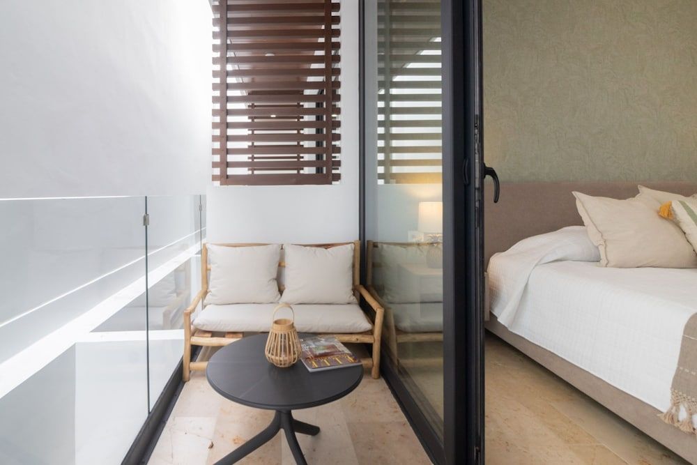 Perfect Place Family Room 12