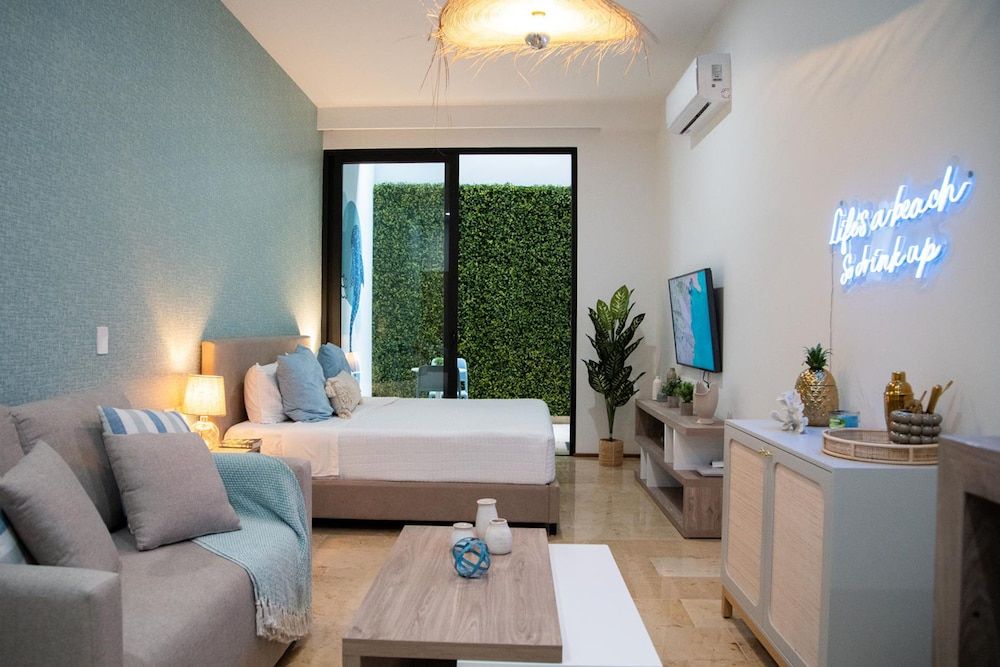 Perfect Place Deluxe Studio Suite 15