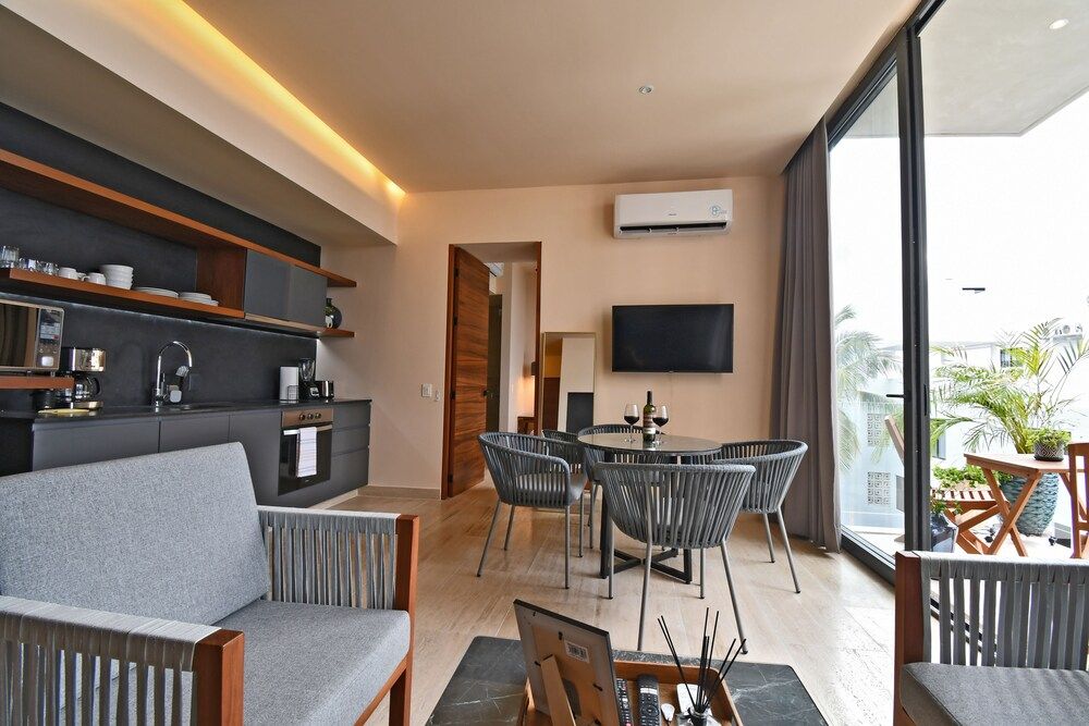 Ceren Luxury Apartments by Spot Rentals Deluxe Apartment, 1 Bedroom, Balcony 13