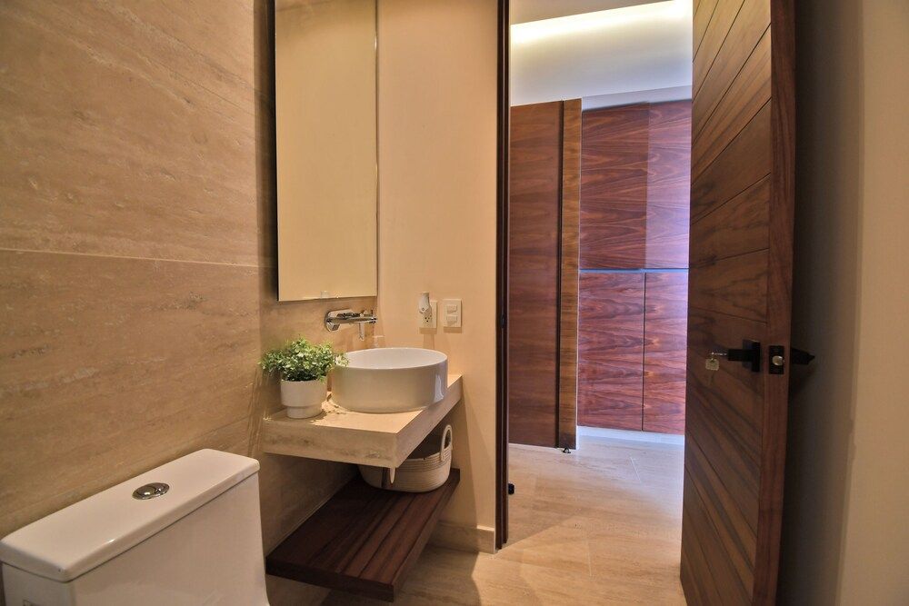 Ceren Luxury Apartments by Spot Rentals Deluxe Apartment, 1 Bedroom, Balcony 11