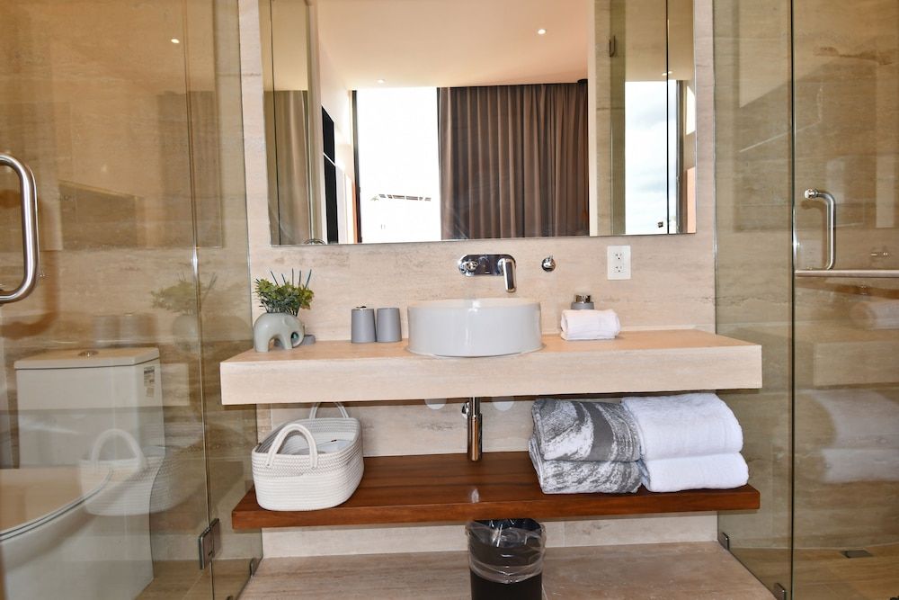 Ceren Luxury Apartments by Spot Rentals Deluxe Apartment, 1 Bedroom, Balcony 12