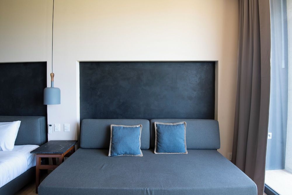 Luxury Suite, 1 King Bed with Sofa bed, Balcony