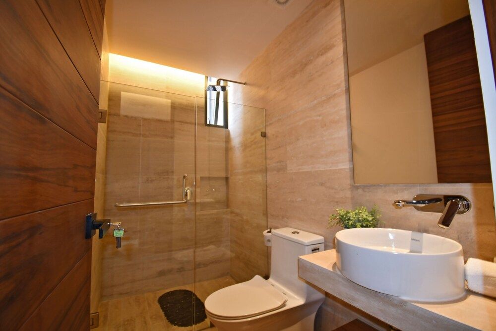 Ceren Luxury Apartments by Spot Rentals Deluxe Apartment, 1 Bedroom, Balcony 9