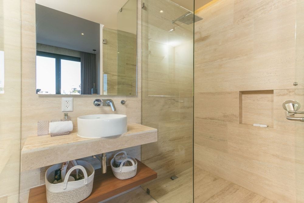 Ceren Luxury Apartments by Spot Rentals Luxury Apartment, 1 Bedroom, Private Pool, Courtyard View 9