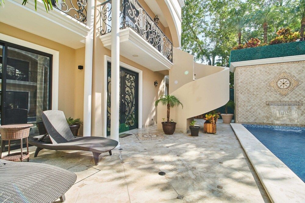 undefined Casa Corazón By Lockey 4