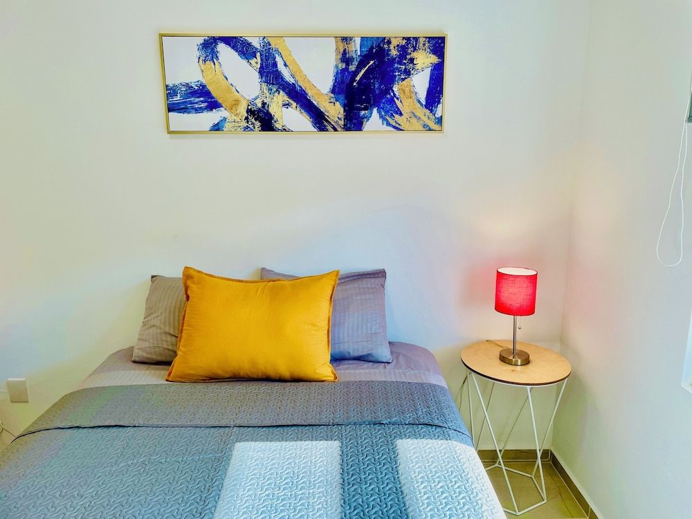 undefined Cozy 2-bedroom Apartment With Amenities 8