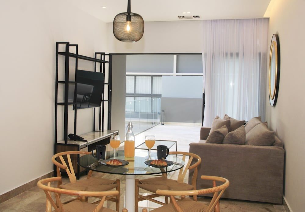 Singular Dream Vacation Rentals Presidential Suite 9