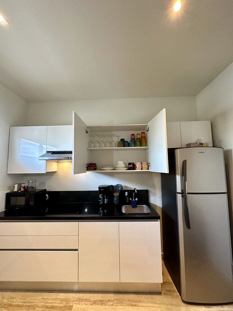 undefined Modern Pool View New Condo Gym Jacuzzi 5