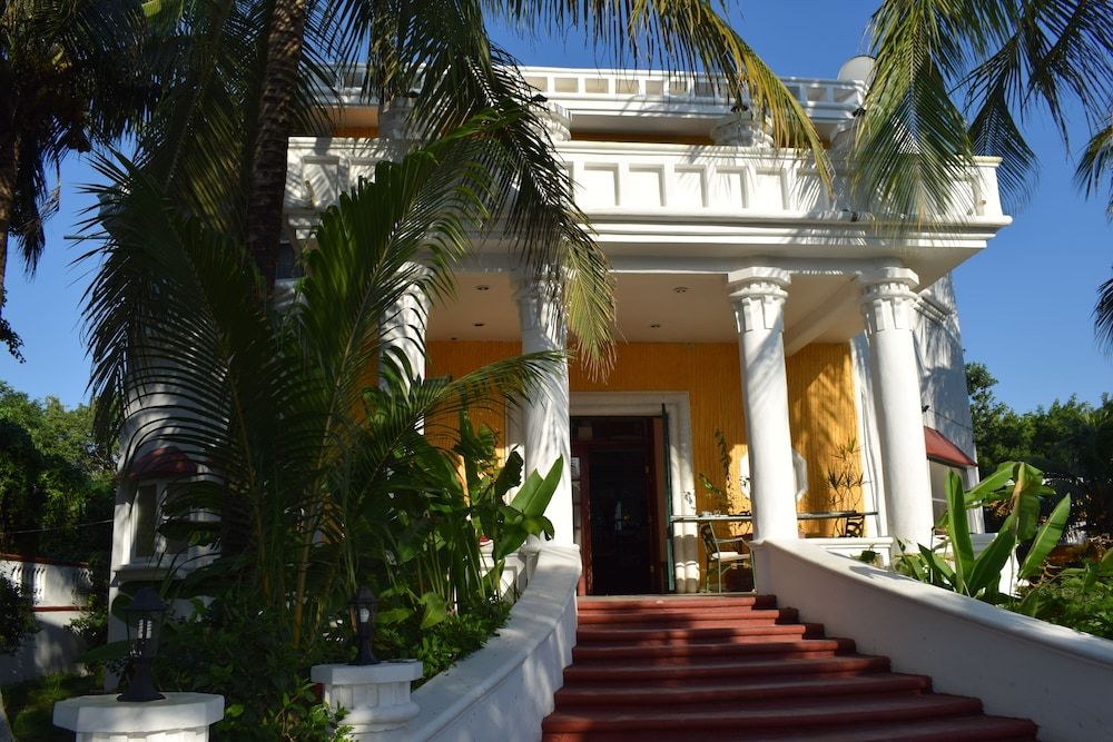 undefined Mansion Giahn Inn 6