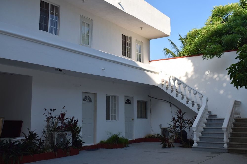 undefined Mansion Giahn Inn 2