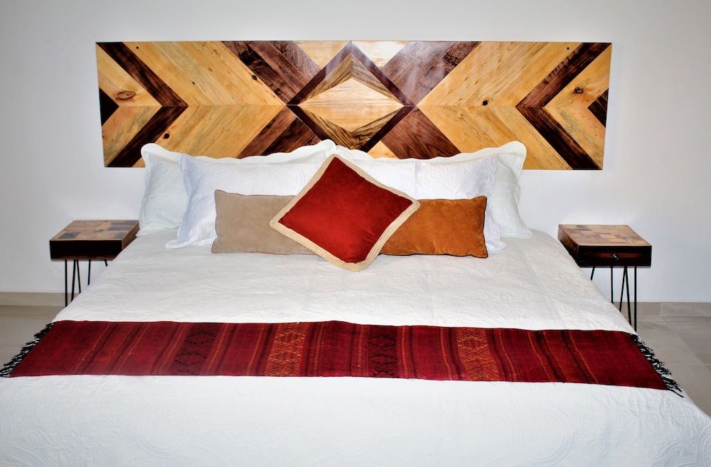 undefined Stay Tropical Downtown Studios 4