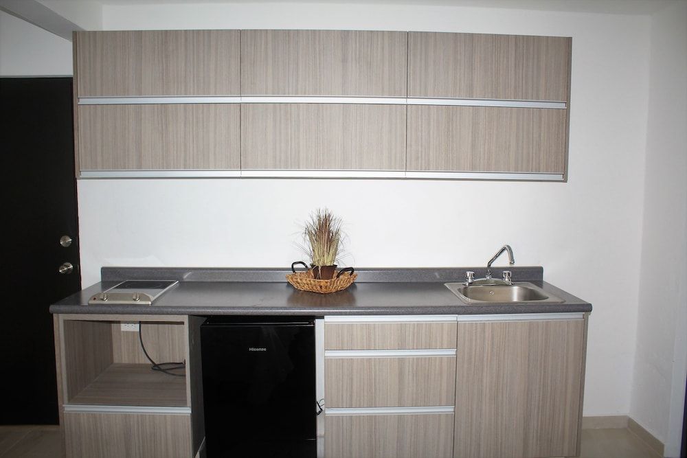 Stay Tropical Downtown Studios Deluxe Studio, 1 King Bed, Kitchenette 5