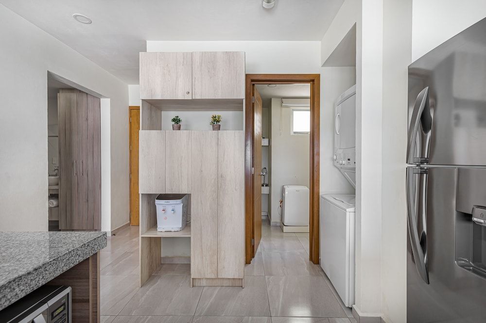 Luxury 2 Bedroom Apartments Classic Apartment, 3 Bedrooms 6