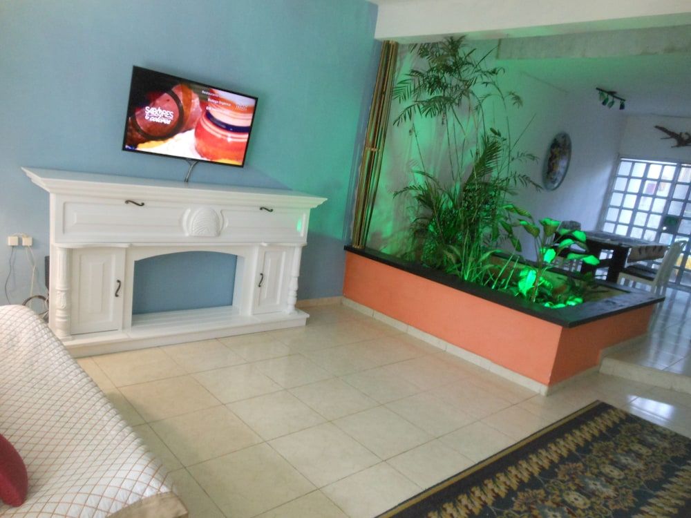 undefined Majestic House 5