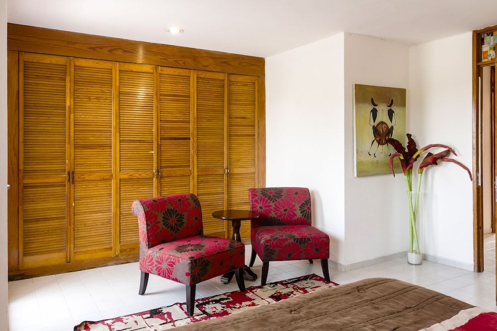 undefined Casa Blanca Boutique & Organic 9