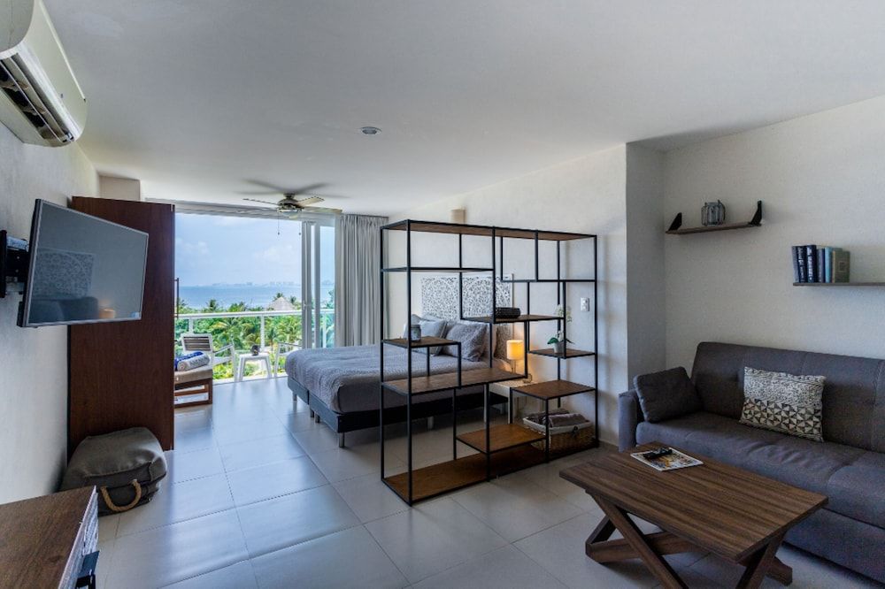 undefined BRISA Beachfront Studio- Amazing Oceanview