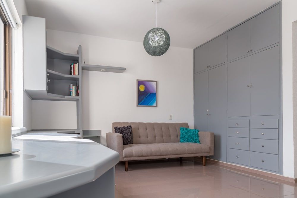 CASA REAL: Increíble casa sobre la laguna Villa 16