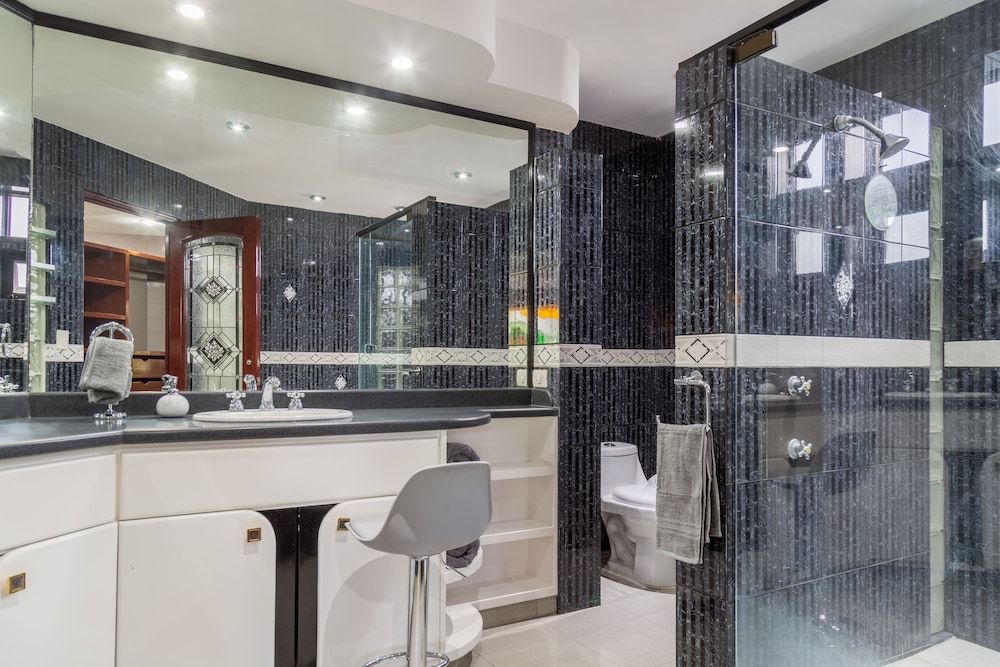 CASA REAL: Increíble casa sobre la laguna Villa 23