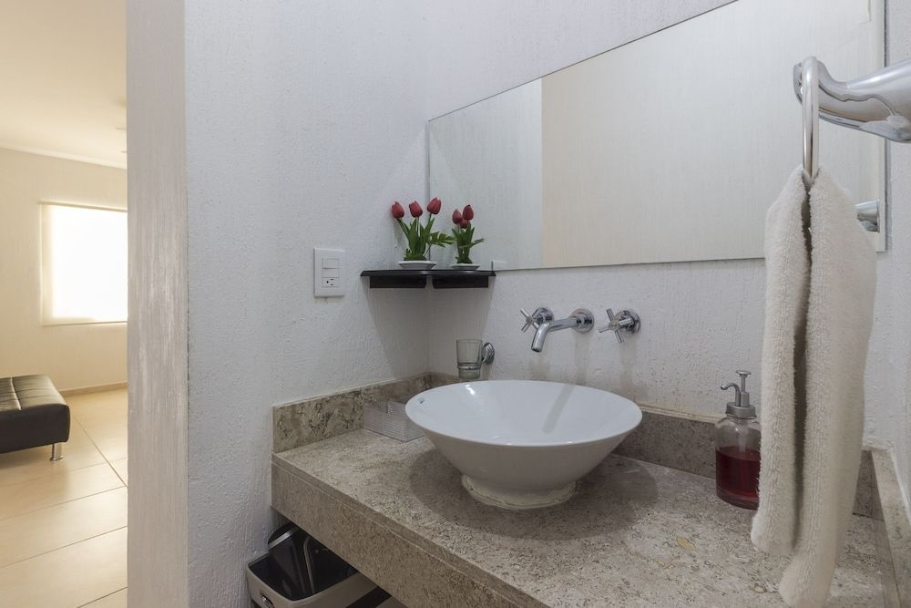 Relaxing & Quite Apt - Full Apartment Family Condo 9