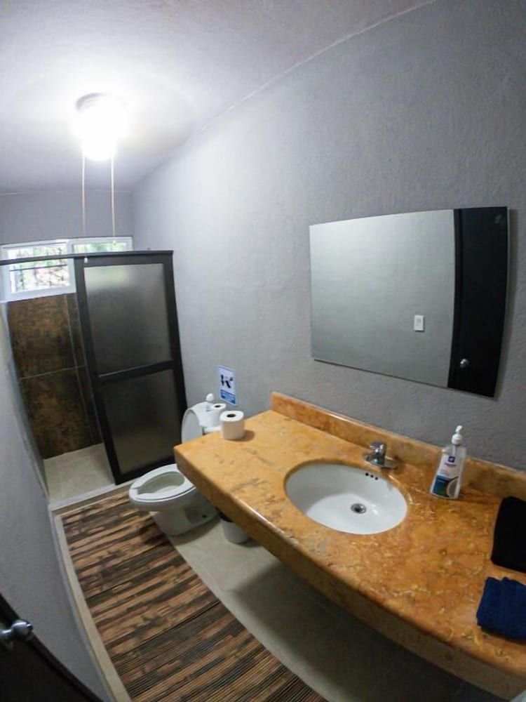 Royal Honey Hostel Family House 14