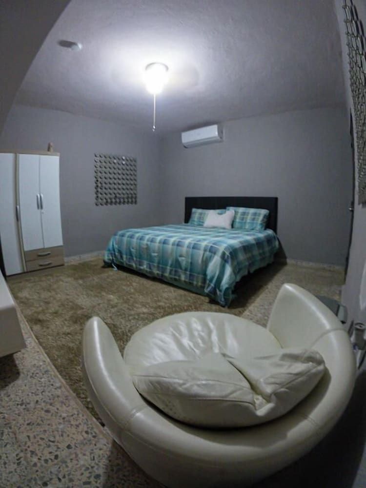 Royal Honey Hostel Family House 7