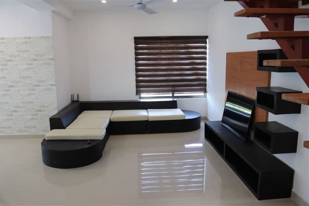 Torres del Sol Cancún Design Apartment 15