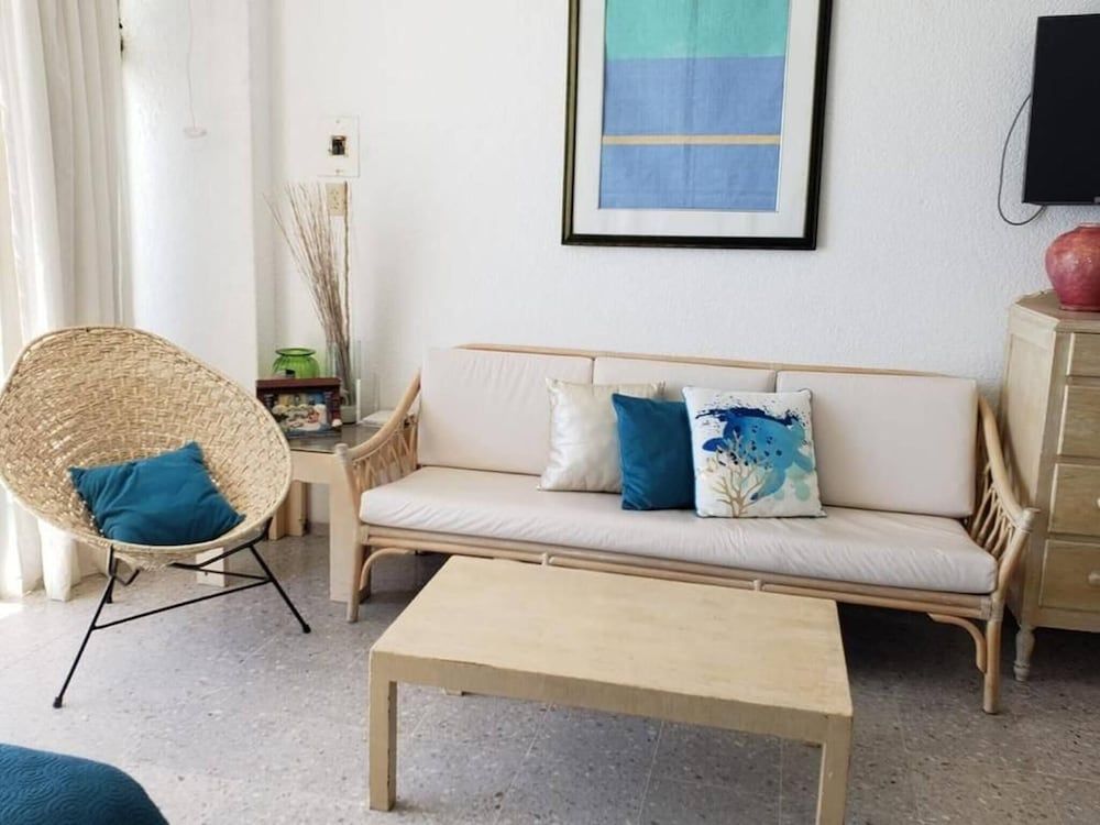 undefined Studio 101 in the Heart of the Hotel Zone 10