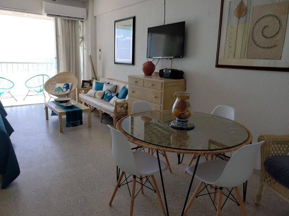 undefined Studio 101 in the Heart of the Hotel Zone 4