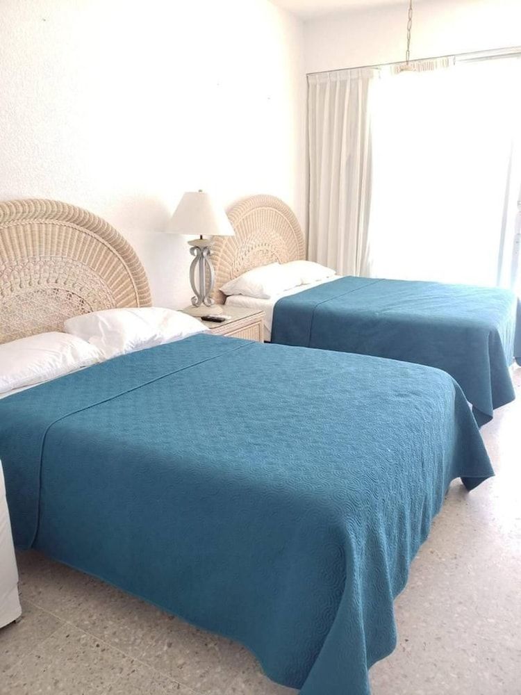 undefined Studio 101 in the Heart of the Hotel Zone 6