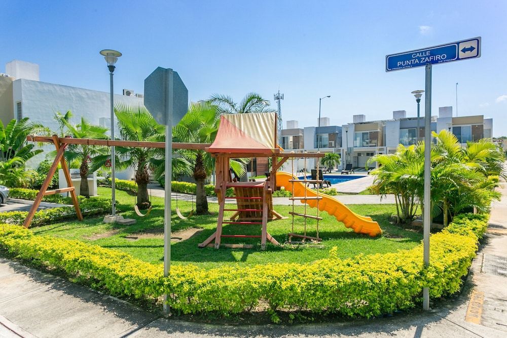 undefined House in Private Altus Il - Private Pool 5